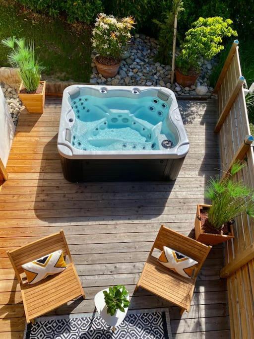Androsace Appartement Dans Chalet Bois Avec Jacuzzi Privatif Terrasse Et Vue Montagne Les Villards-sur-Thônes Exteriör bild